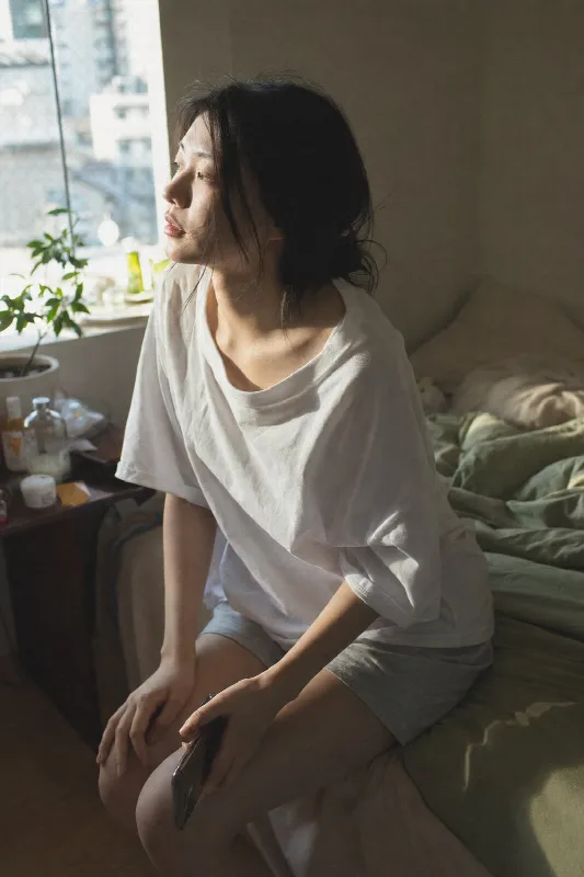 Quiet Morning Bedside
