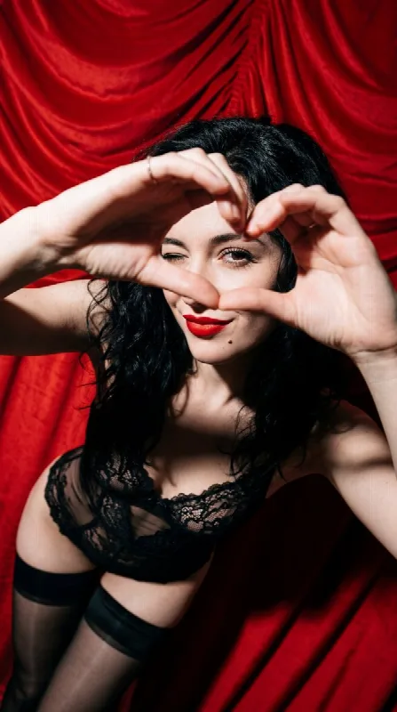 Red Velvet Noir
