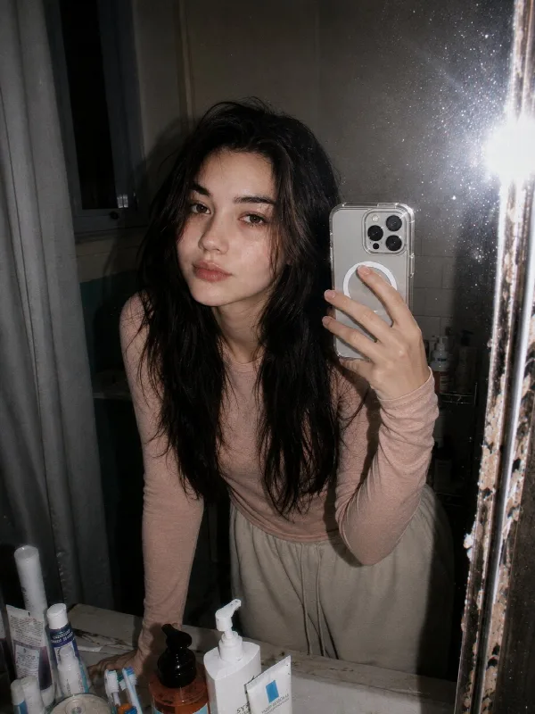 90s Disposable Flash Mirror Selfie