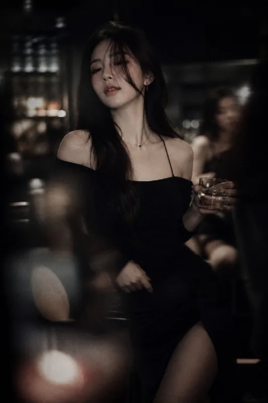 Low Light at the Lounge