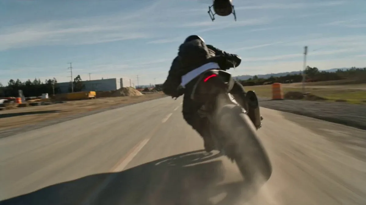 Motorcycle Helicopter Chase
